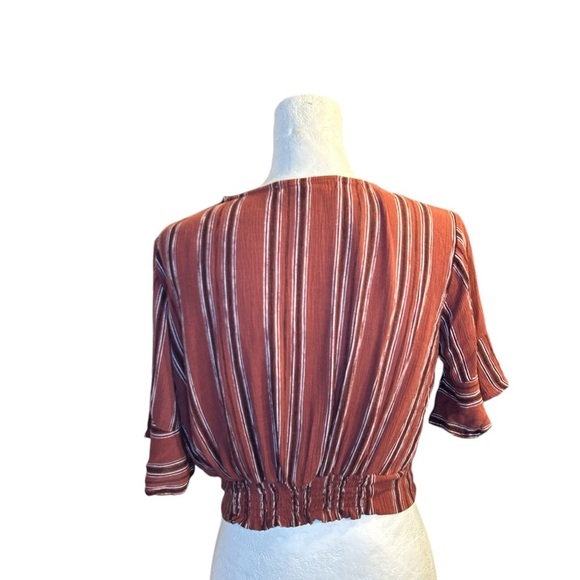 NWOT Gypsies & Moondust Cropped Tie Front V-Neck Top Fall Colors Size Medium - Picture 4 of 8